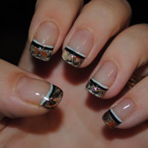 Best Popular Nail Colors for Short Nails